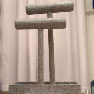 Gray tweed jewelry display w/bracelet bars & ring rolls: 14" H, 10" W, 4.25" D